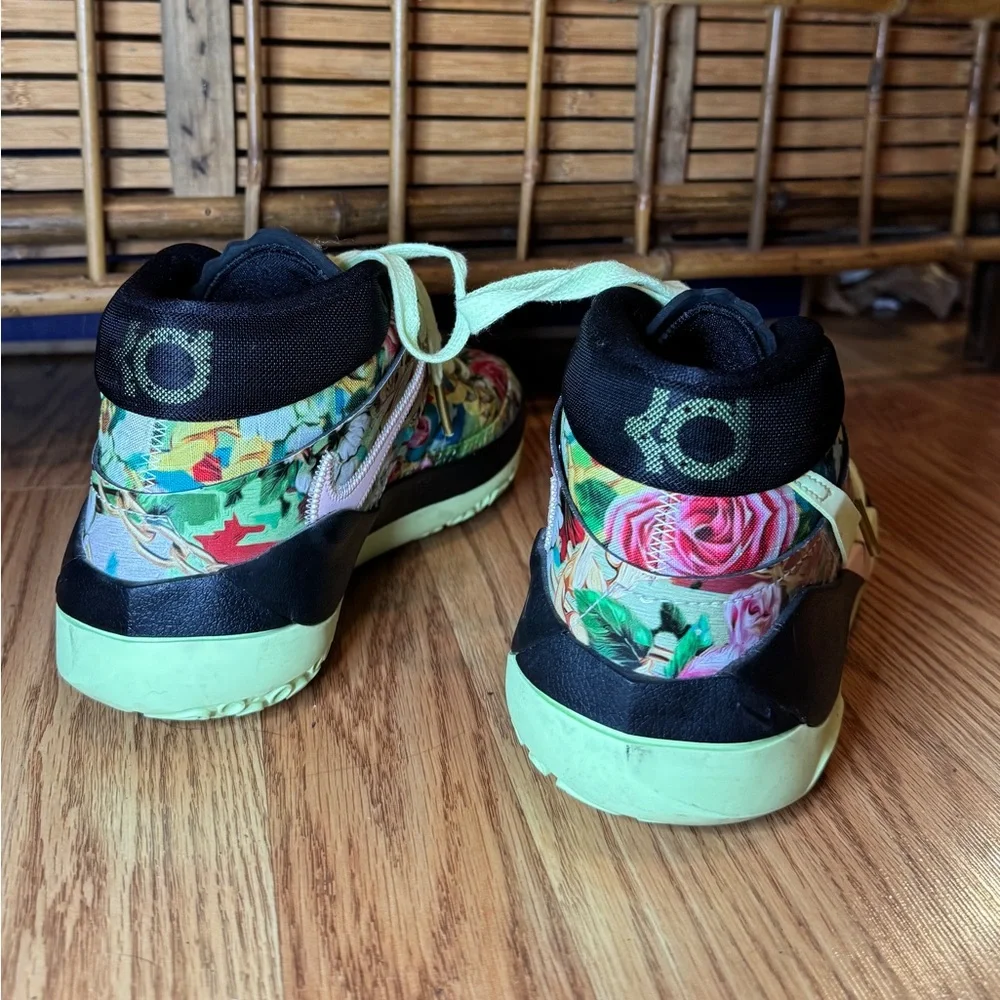 Kevin Durant Air Zoom Flowers Funk 2k20 Size 7M / 8.5W C19948 601 - Picture 4 of 10